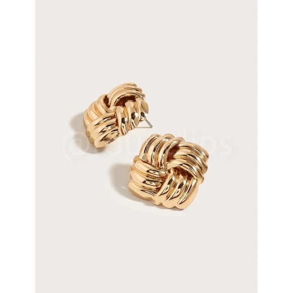 Yellow Gold Tone Stud Knot Earrings Old Money Style - Picture 4 of 6